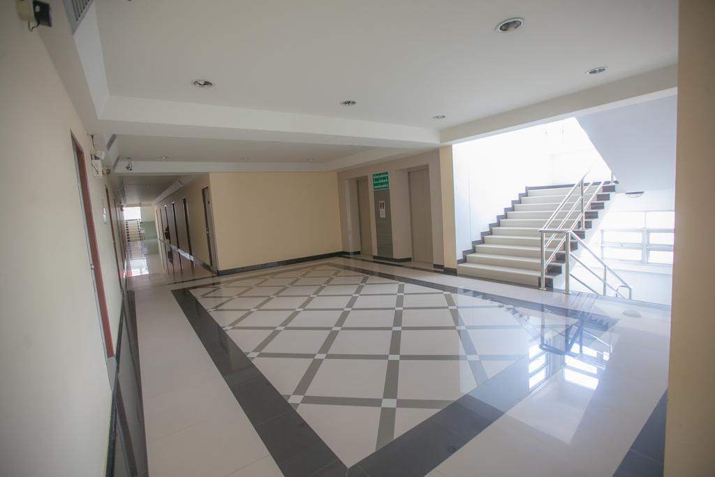Grand Charoonrat Apartment Saraburi Exterior photo