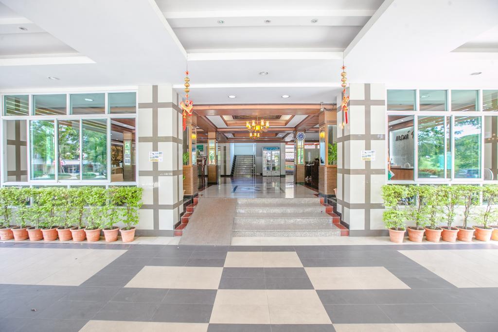 Grand Charoonrat Apartment Saraburi Exterior photo